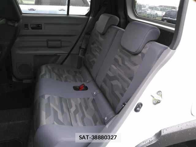 Daihatsu TAFT 2026 8857868-9