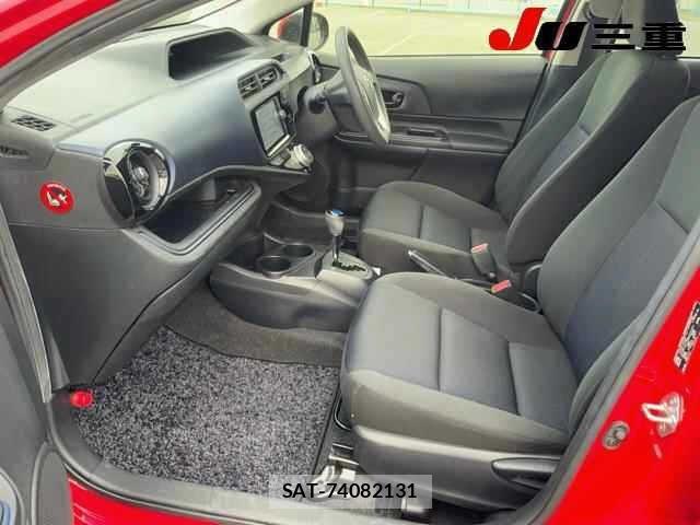 Toyota AQUA 2015 8682950-3