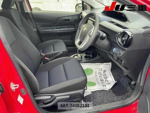 Toyota AQUA 2015 8682950-4