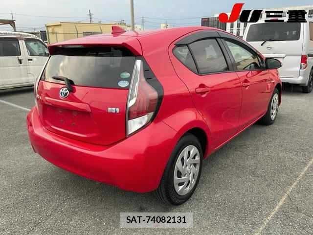Toyota AQUA 2015 8682950-6
