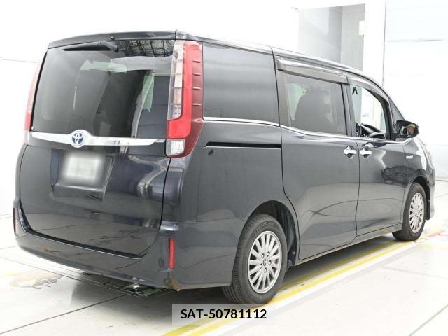 Toyota ESQUIRE 2015 8908422-1
