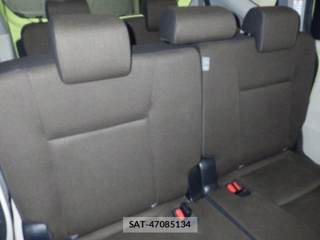 Toyota SIENTA 2015 8764417-8