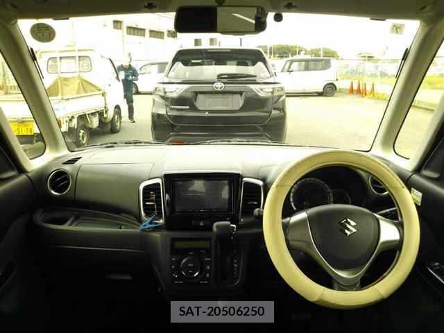 Suzuki SPACIA 2015 8678748-8