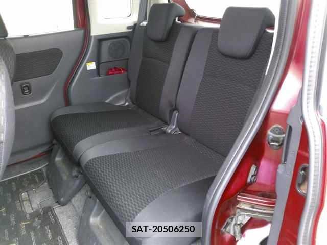 Suzuki SPACIA 2015 8678748-9