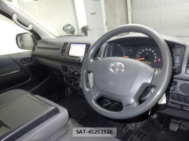 Toyota HIACE VAN 2016 8870083-3