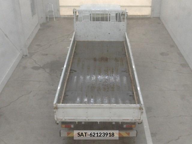 Mitsubishi CANTER 2018 8863600-3