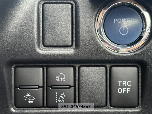 Toyota ESQUIRE 2020 8908617-19