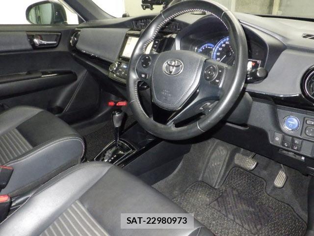 Toyota COROLLA FIELDER 2017 8669709-3