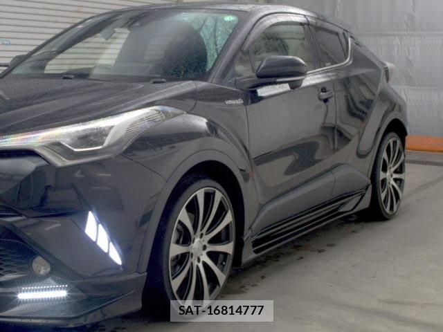 Toyota C-HR 2017 8768428-4