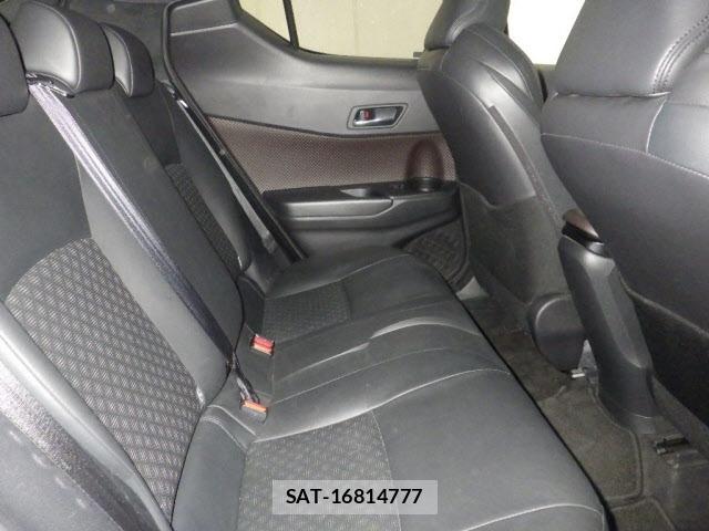Toyota C-HR 2017 8768428-8