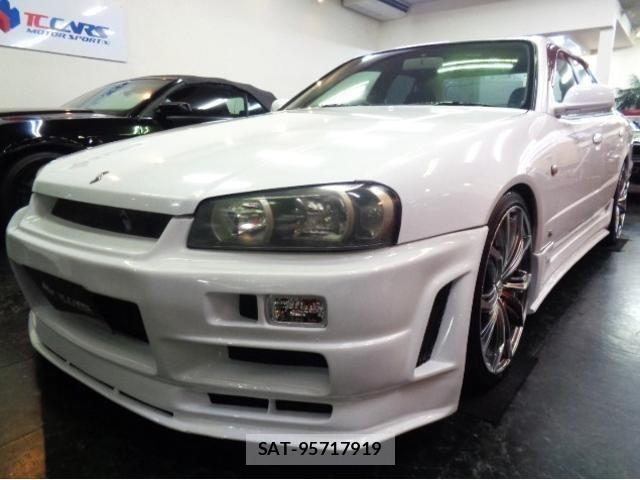 Nissan SKYLINE 2000 8909114-0