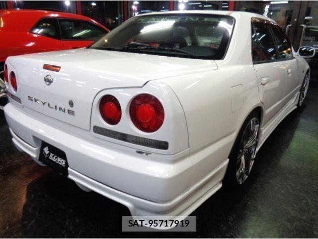 Nissan SKYLINE 2000 8909114-1