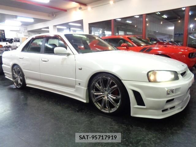 Nissan SKYLINE 2000 8909114-13