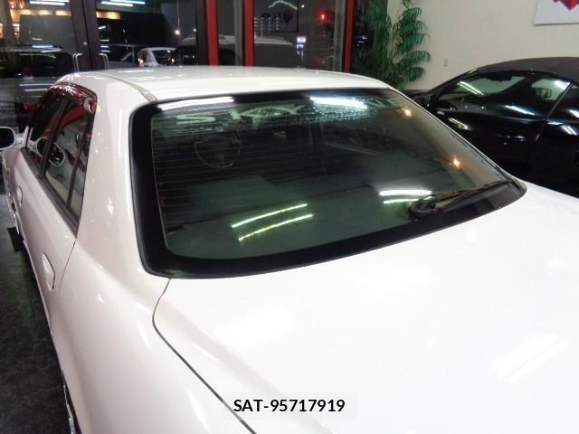 Nissan SKYLINE 2000 8909114-22