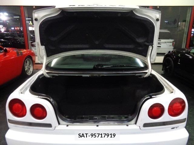 Nissan SKYLINE 2000 8909114-25