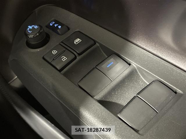 Toyota AQUA 2023 8946493-3
