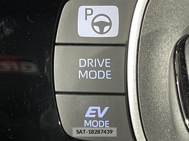 Toyota AQUA 2023 8946493-9