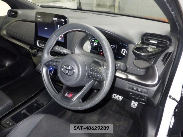 Toyota AQUA 2025 8862346-3