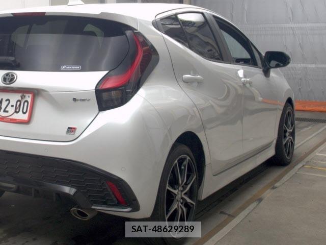 Toyota AQUA 2025 8862346-5