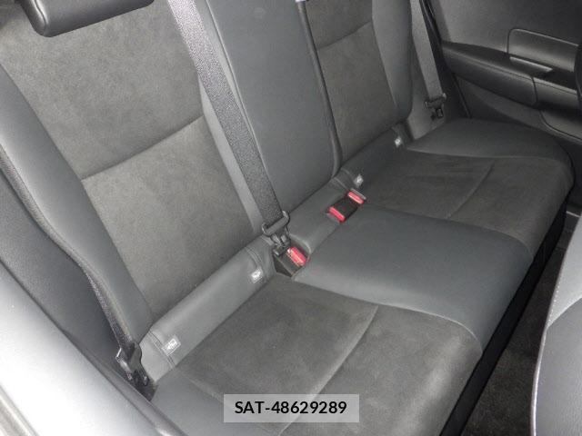 Toyota AQUA 2025 8862346-8