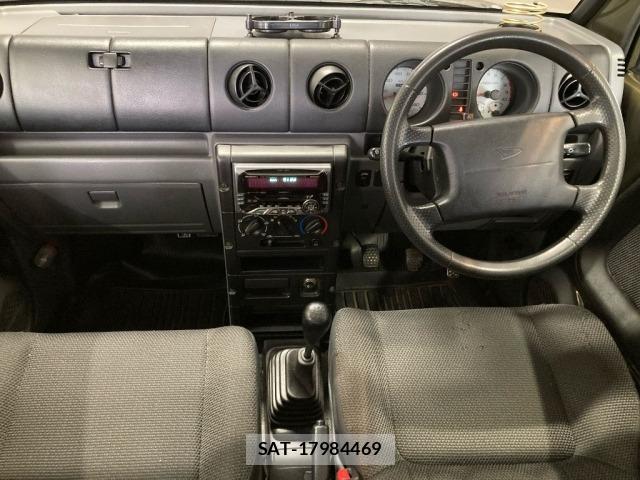 Daihatsu NAKED 2000 8802864-3