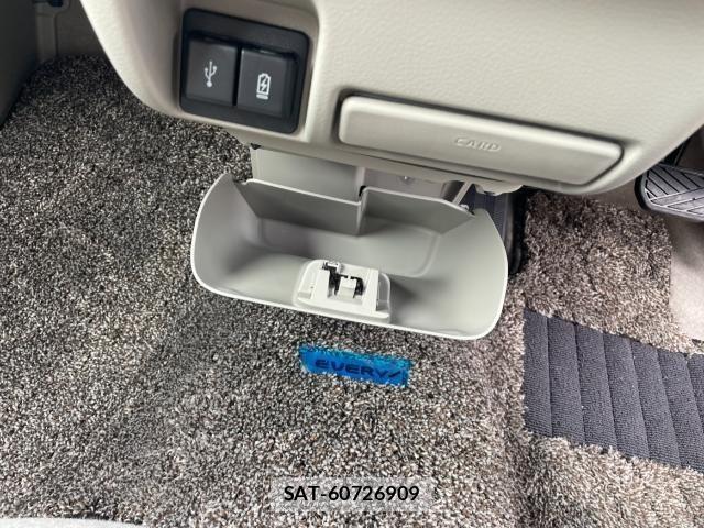 Suzuki EVERY WAGON 2025 8679799-5