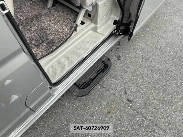 Suzuki EVERY WAGON 2025 8679799-6