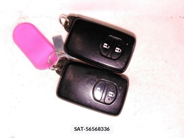 Toyota AQUA 2014 8862347-10