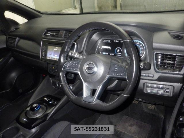 Nissan LEAF 2018 8928393-3