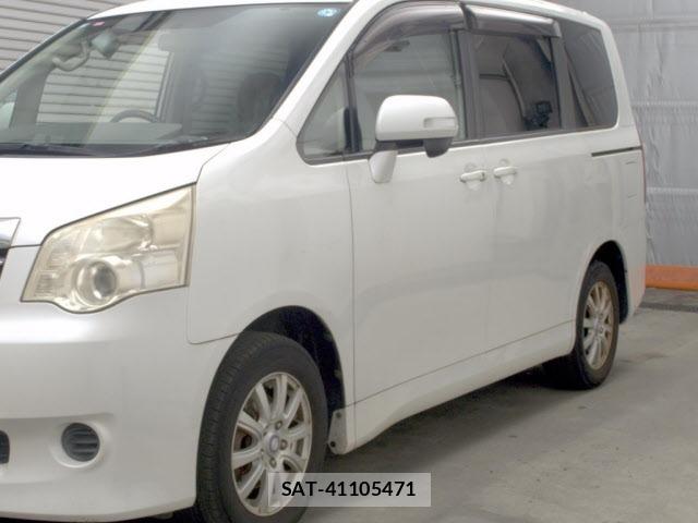 Toyota NOAH 2011 8870210-4