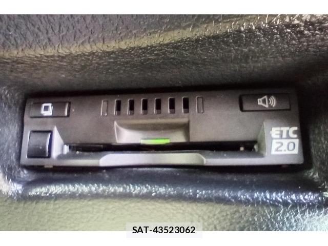 Toyota SIENTA 2020 8903010-10