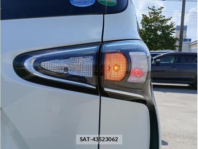 Toyota SIENTA 2020 8903010-17