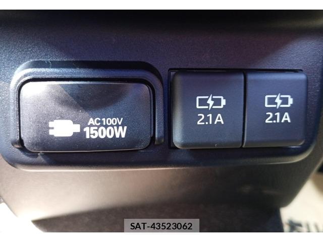 Toyota SIENTA 2020 8903010-28
