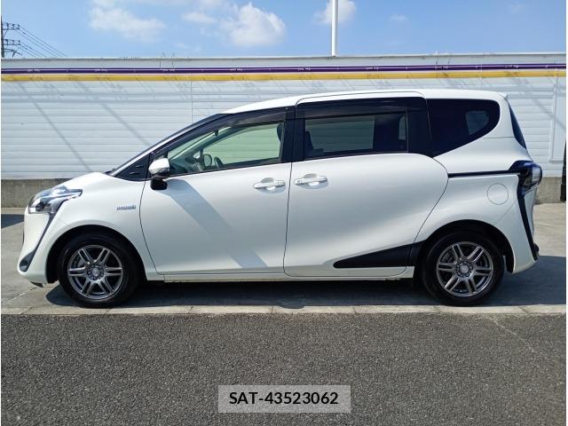 Toyota SIENTA 2020 8903010-37