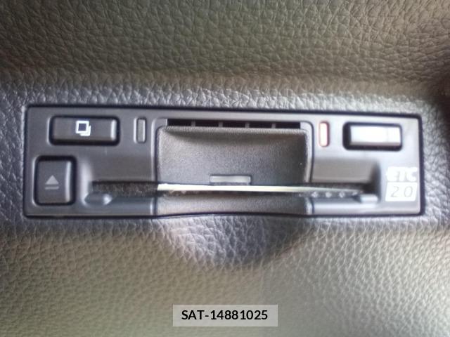 Toyota SIENTA 2026 8903011-9