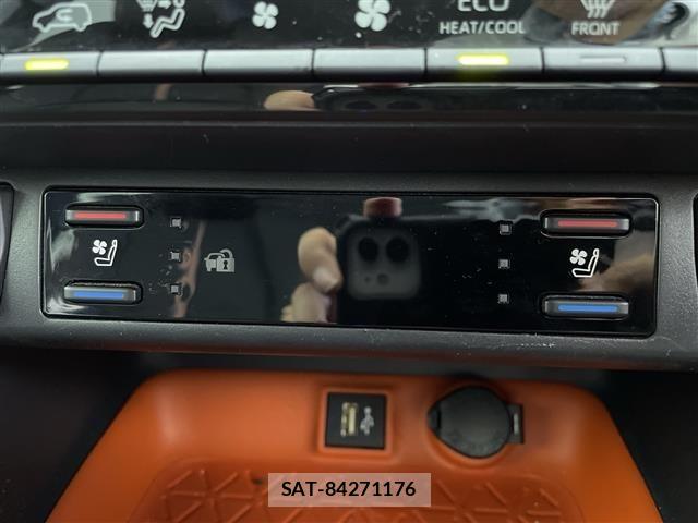 Toyota RAV4 2023 8938039-21