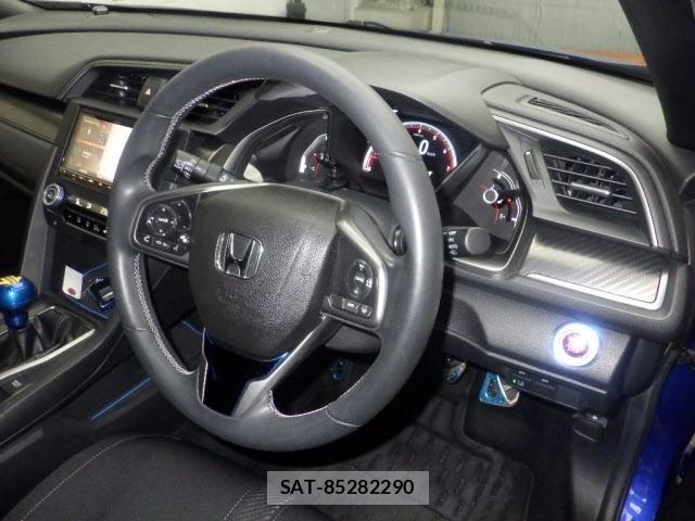 Honda CIVIC 2019 8863694-3
