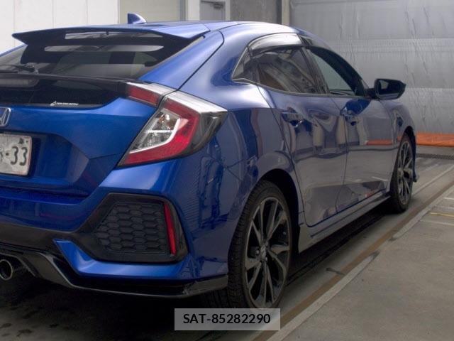 Honda CIVIC 2019 8863694-5
