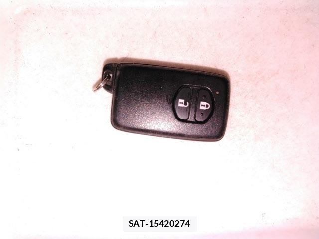 Toyota AQUA 2018 8682940-10