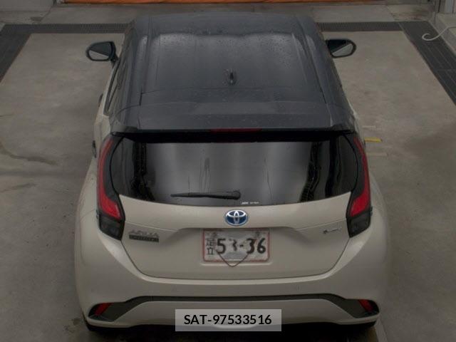 Toyota AQUA 2025 8682941-7