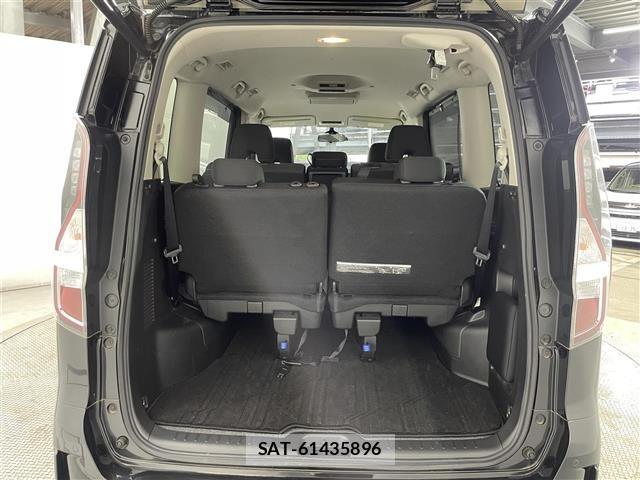 Nissan SERENA 2019 8924157-19