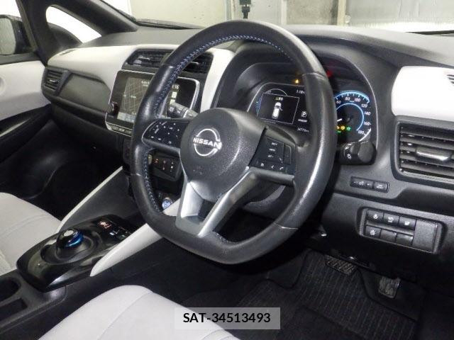 Nissan LEAF 2021 8774105-3