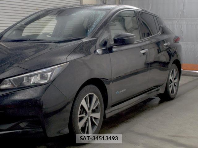 Nissan LEAF 2021 8774105-4