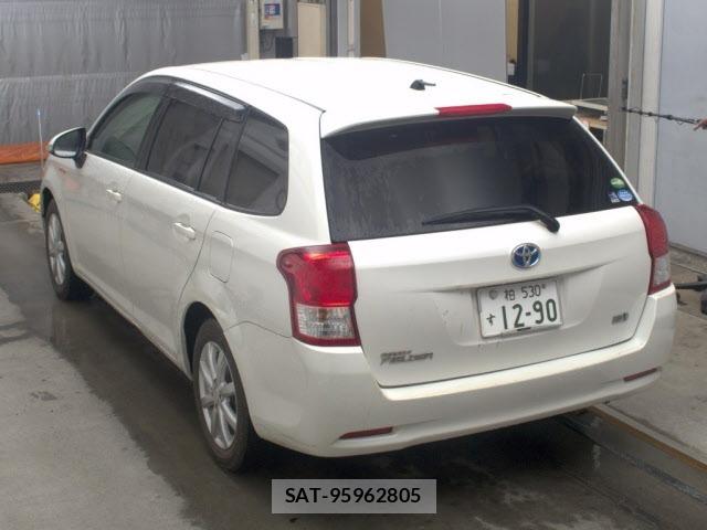 Toyota COROLLA FIELDER 2013 8892950-1
