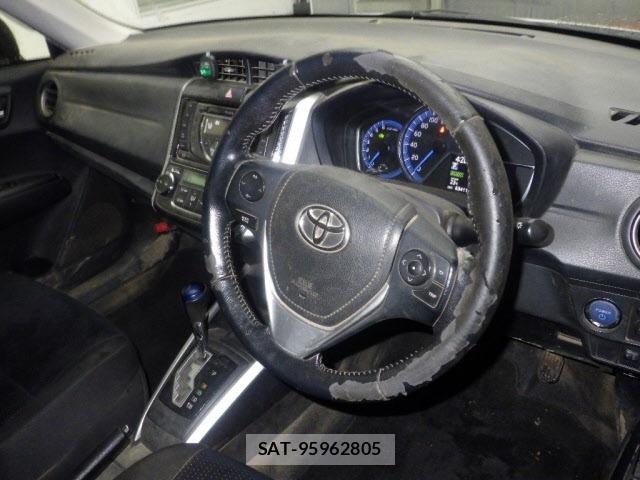 Toyota COROLLA FIELDER 2013 8892950-3
