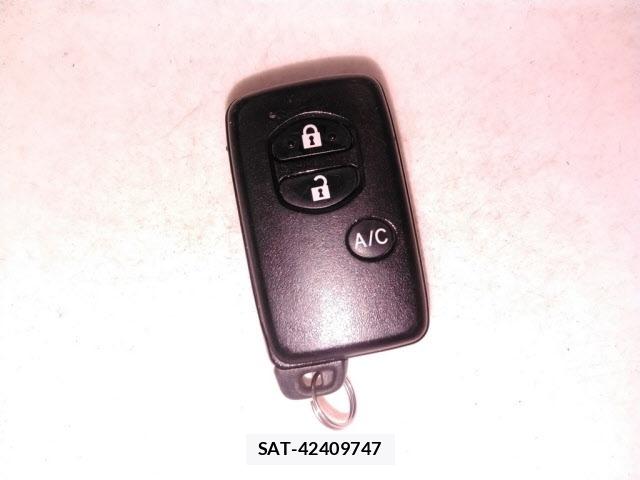 Toyota PRIUS PHV 2014 8772516-10