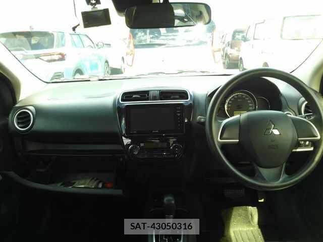 Mitsubishi MIRAGE 2022 8689160-8