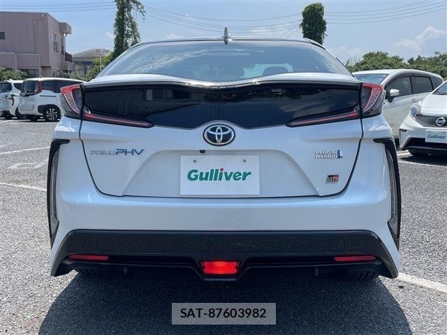 Toyota PRIUS PHV 2021 8915572-13