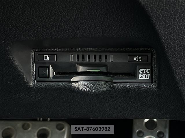 Toyota PRIUS PHV 2021 8915572-19