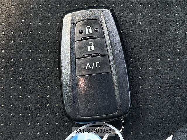 Toyota PRIUS PHV 2021 8915572-5
